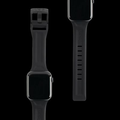 3. UAG Scout Strap for Apple Watch 1 / 2 / 3 / (42mm) / 4 / 5 / 6 (44mm) - Black