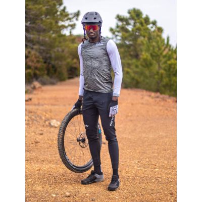 2. NORTHWAVE Bomb Long Pants - Black