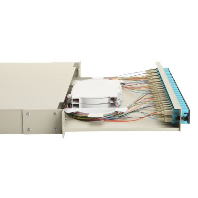 7. Equip 337313 1U patch panel