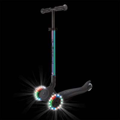 2. PRIMO FOLDABLE LIGHTS 3-Wheel Scooter (432-401-4)