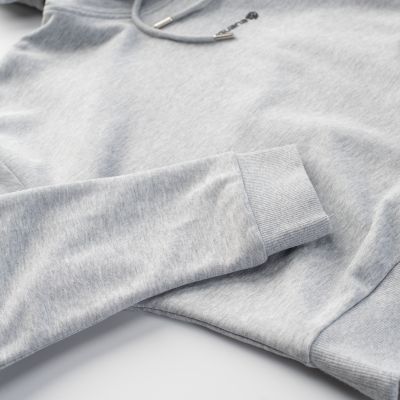 4. Women's IARA Sweatshirt W