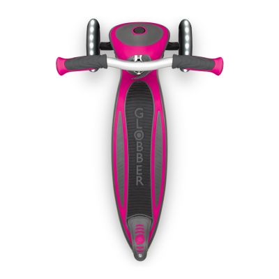 11. Globber Master Lights 3-wheel scooter 662-110-2 HS-TNK-000011357