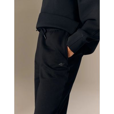 6. Women's jogger sweatpants 4F 4FRSS26TTROF1961-20S