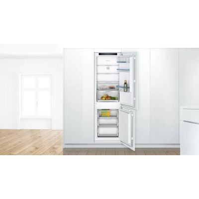 2. BOSCH KIN86VFE0 built-in refrigerator