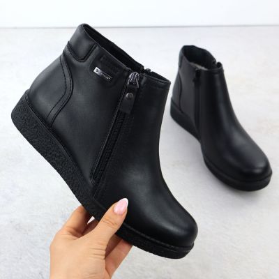 2. Women's insulated ankle boots with a raised heel, black, Sergio Leone BT25348-S