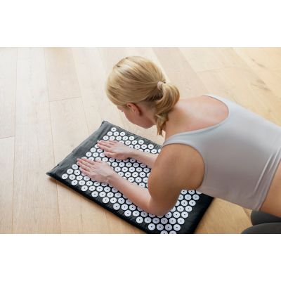 32. Medisana MM 100 acupressure mat with heating function