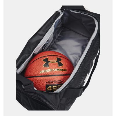 4. Under Armour UA Undeniable 5.0 S Sports Bag 40L Polyester, Thermoplastic Polyurethane Elastomers (TPU) Black