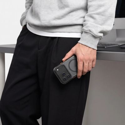 10. Tech-Protect MagAir MagSafe CC Case for iPhone 18 Pro Max / 17 Pro Max - Matte Black