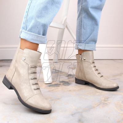 4. Shiny insulated ankle boots Jezzi W JEZ52K