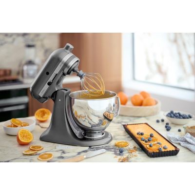 6. KitchenAid Artisan Stand Mixer 5KSM175PSEMS (300 W)