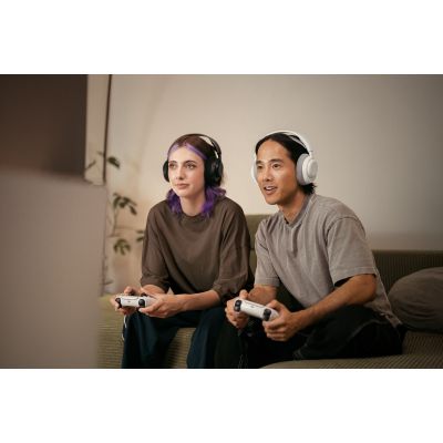 18. Steelseries Arctis Nova 3X Wireless for Xbox Headphones, White