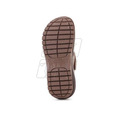 8. Crocs Mega Crush Sandal 207989-2Q9 