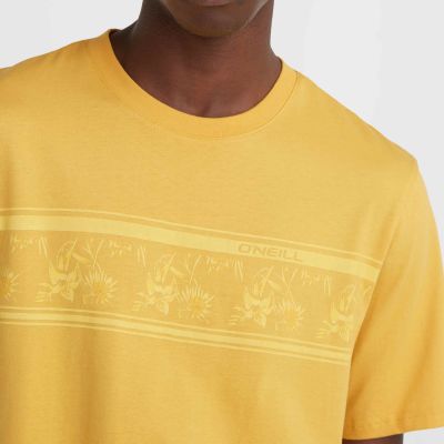 9. O'Neill Mix & Match Floral Graphic T-Shirt M 92800613885