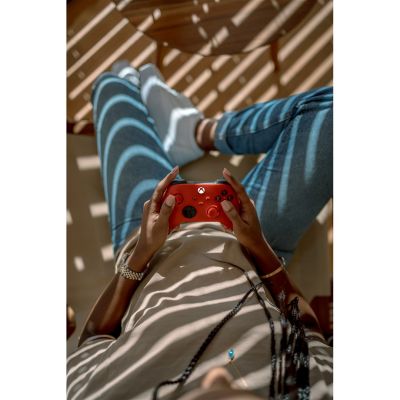 107. Microsoft Xbox Series Controller - Pulsating Red