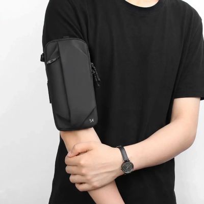 2. Wozinsky WSDB-B armband phone bag for running - black