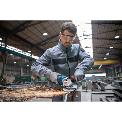 22. Bosch Combi-kit 4 outils 18V Battery