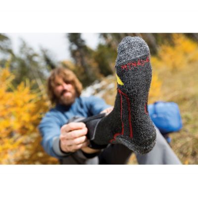 2. Salewa Trek Balance Knee SK 68064-0801 Socks