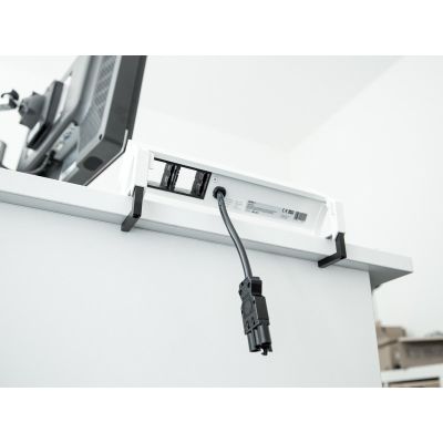 3. Bachmann DESK 2 3-way table socket, color: Inox
