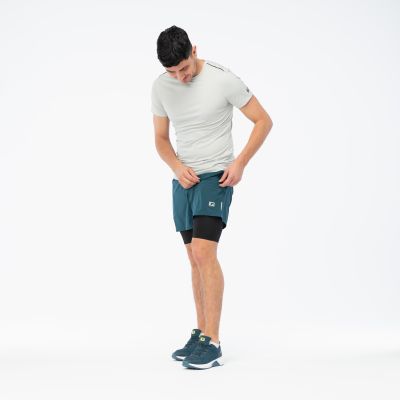 10. Men's VIER II Shorts