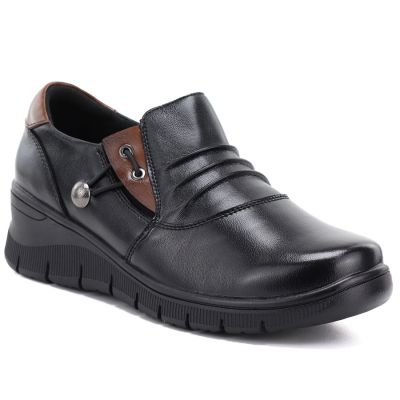 5. Women's leather wedge shoes, black, Vinceza 133118
