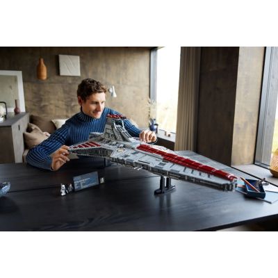 13. LEGO Star Wars 75367 Venator-class Star Destroyer