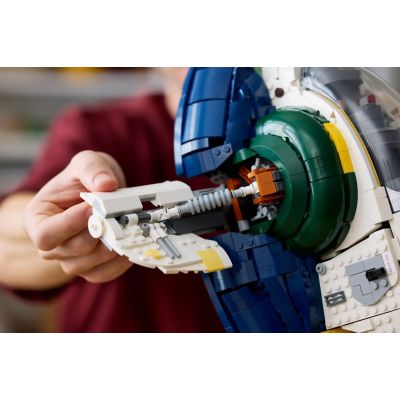11. LEGO Star Wars 75409 - Jango Fett's Firespray Patrolman