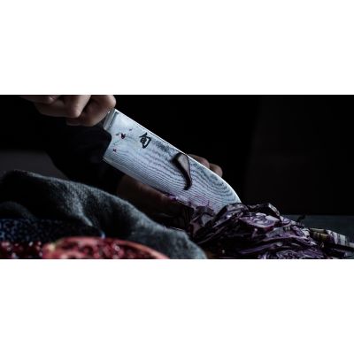 4. kai Shun Classic Stainless Steel 1 pc Santoku Knife