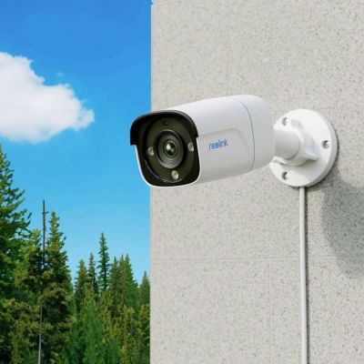 5. Reolink P340 PoE IP surveillance camera