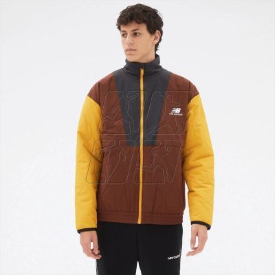 2. New Balance Nb Athletics Outwear M MJ23501ROK jacket