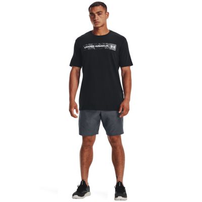 10. Under Armour Camo Chest Stripe SS M 1376830 001 T-shirt