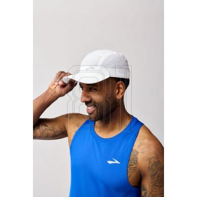 5. Brooks Running Journey Hat 280530100