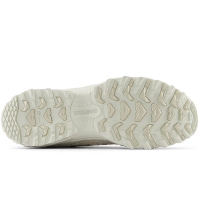 9. New Balance sports shoes ML610TML