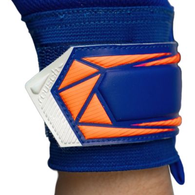 8. Reusch Attrakt Starter Solid Goalkeeper Gloves Blue 5670514 4126