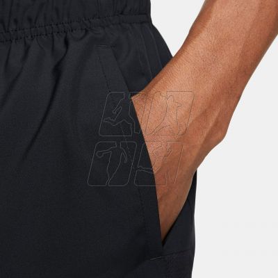 5. Nike Challenger M DV9344 010 Shorts