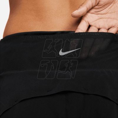 6. Shorts Nike Dri-FIT Swift W DX1029-010