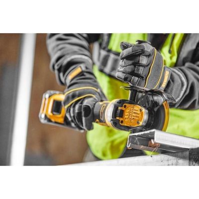 7. 18V Cordless Angle Grinder DCG409VSNT DEWALT