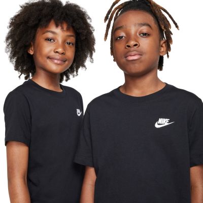 3. Nike Sportswear Kids T-Shirt Black FZ5177 010