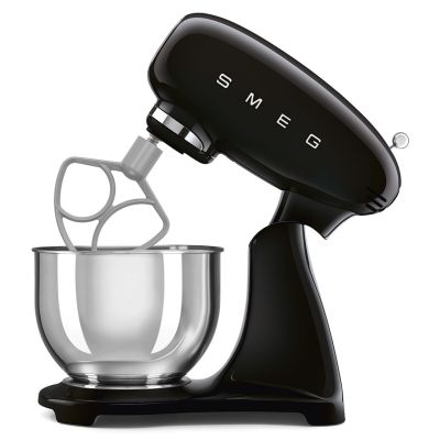 4. SMEG SMF05BLEU food processor