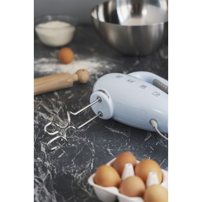 15. Smeg HMF01PBEU Retro 50s Hand Mixer Pastel Blue