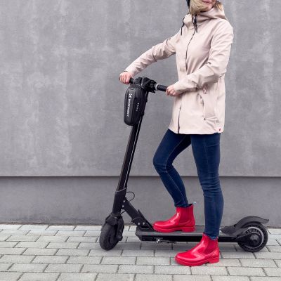 10. Wozinsky Waterproof Scooter Handlebar Bag 2L Black (WSB3BK)