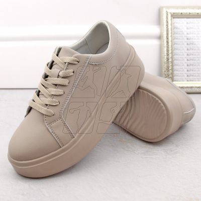 2. Sergio Leone sports shoes on the W SP024 SK450A platform