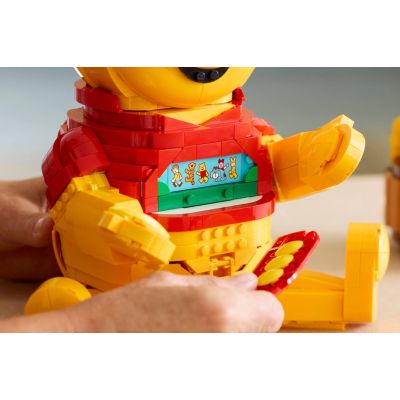 10. LEGO Disney 43300 - Winnie the Pooh