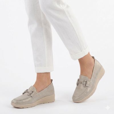 5. Women's gold platform shoes M.Daszyński MR1840