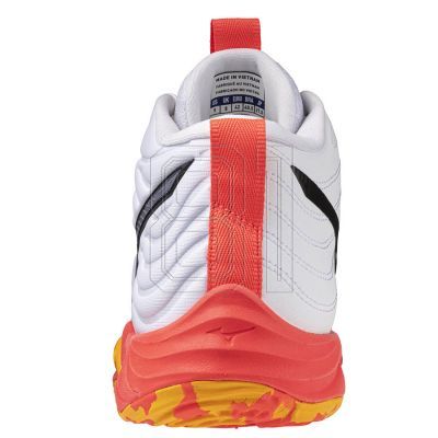 4. Mizuno Wave Momentum Elite Mid M V1GA251701 shoes