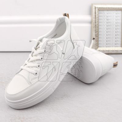 5. Vinceza W JAN312 sports shoes, white