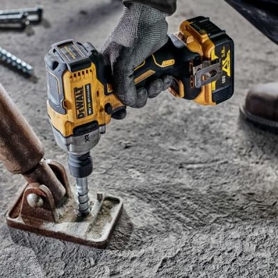 7. DeWALT DCF892NT-XJ Powered Screwdriver/Impact Driver 2000 RPM Black, Yellow