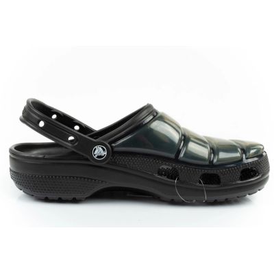 12. Crocs Classic Clog 206624-001