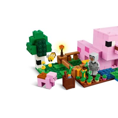 5. LEGO MINECRAFT 21268 Piglet's House