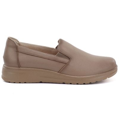 7. Women's leather slip-on wedge shoes, beige, Potocki JE19505