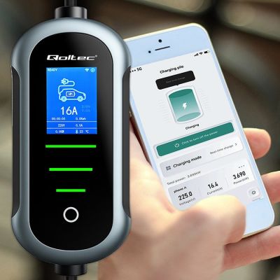 4. Qoltec Mobile charger for electric car EV with regulation 2in1 Type2 | 3.5kW | 230V | SCHUKO 16A | Wi-fi | TUYA | SMART LIFE | LCD | Portable | 5m (52435)
